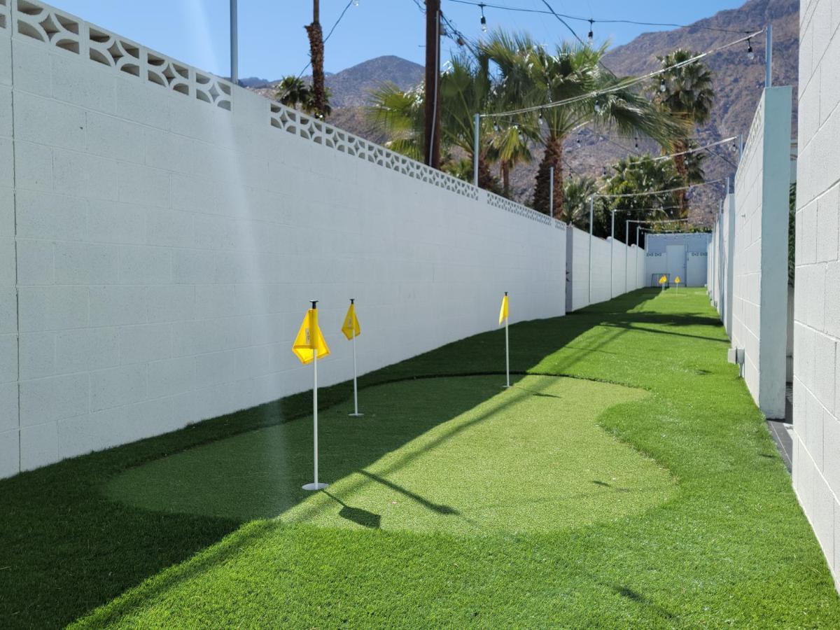 Bellevue Oasis - Adults Only Hotel Palm Springs Exterior photo